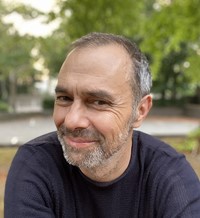 Justin Worsley celebrates laughter and self-belief in Henry the Artistic Dog