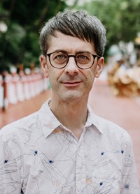 Exploring the cycle of violence in Julian Gough's When Tad Kicked Vlad