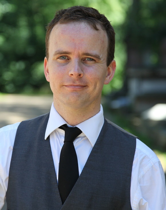 Gareth P Jones shares his fun-packed picture book, Chicken vs Egg